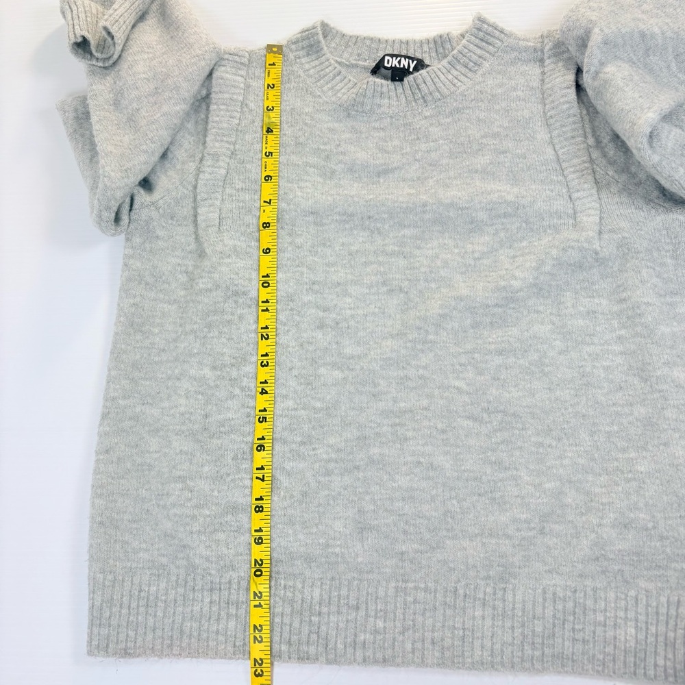 DKNY Heather Gray Knit Puff Shoulder Sweater Size L Classic Minimalist Cozycore - Picture 5 of 10